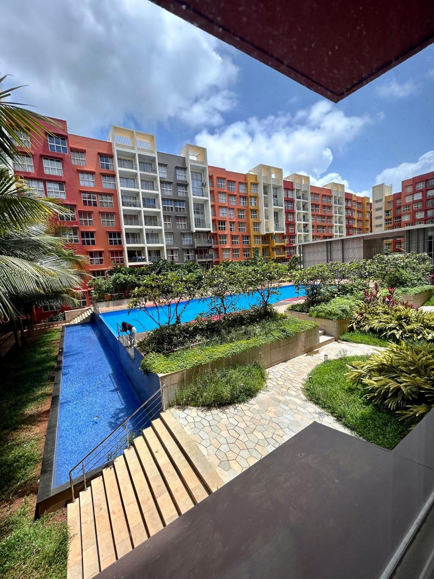 Pool And Garden View Good Stay Premium 2 Bhk Flat 104 Dabolim Buitenkant foto